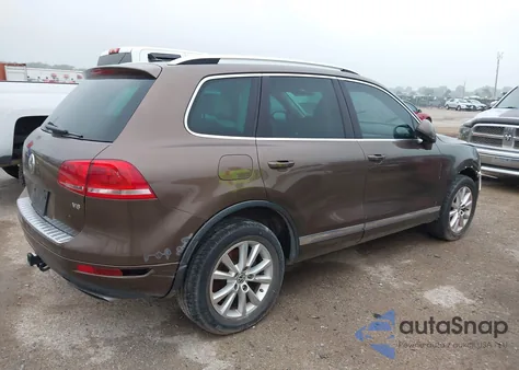 2013 Volkswagen Touareg Vr6 Sport z USA, uszkodzony, nr VIN WVGEF9BP7DD001921